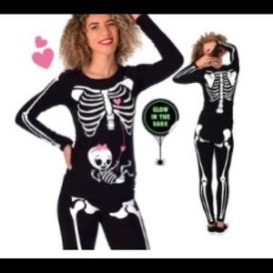 Halloween skeleton maternity costume
